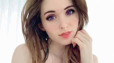 Amouranth Height, Weight, Age, Body Statistics